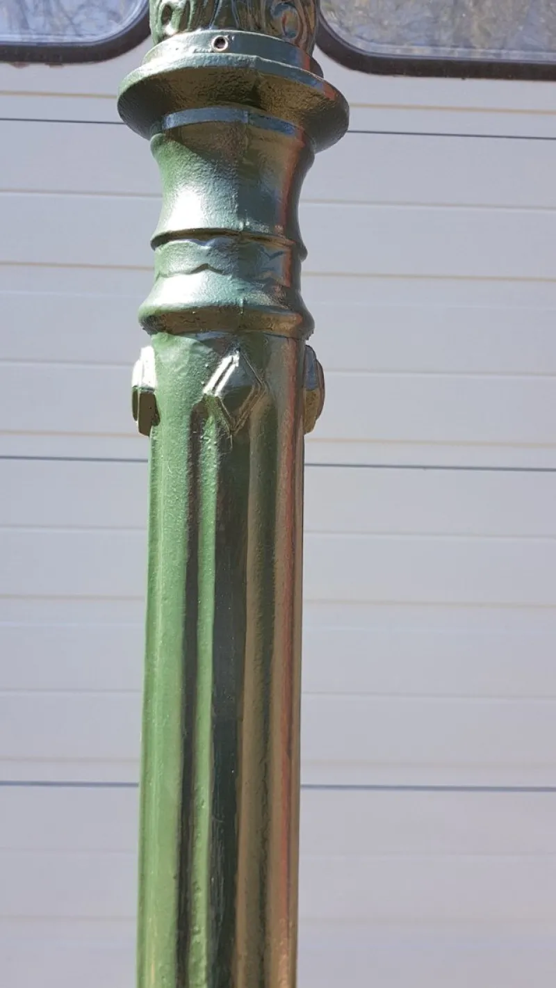 Pamono Cast Iron Lamp Post Rotterdammer with Square Copper Lantern> Garden Lighting