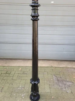Pamono Cast Iron Lamp with Round Cast Iron Lantern><noscript><img width=