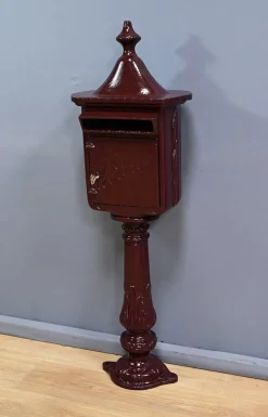 Sale Pamono Cast Iron Mailbox from GM Gillet Castres, Late 20th Century