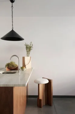 Pamono Cava Vase by Rosana Sousa