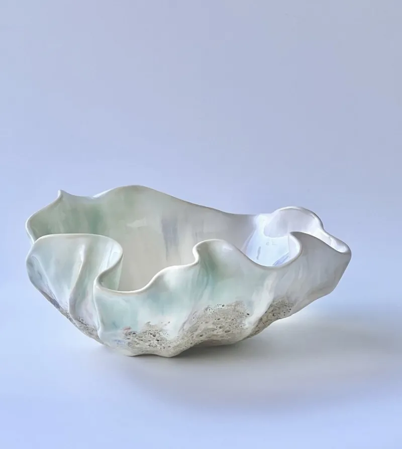 Pamono Ceramic Shell Bowl by Natalia Coleman> Decorative Objects