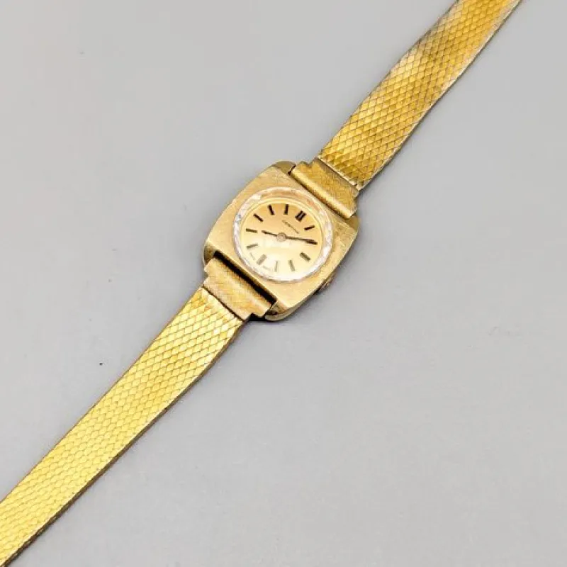 Pamono Certina Ladies in Gold> Watches