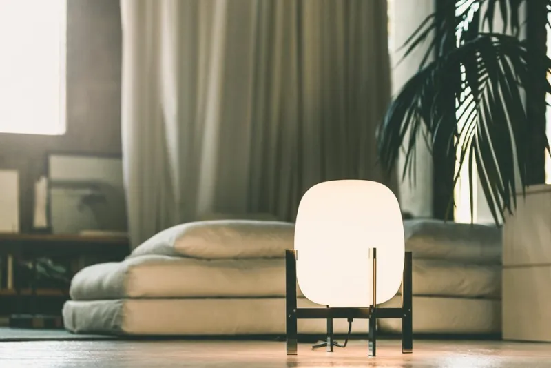 Discount Pamono Cesta Metálica with Leather Handle Table Lamp by Miguel Milá
