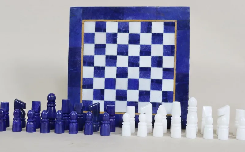 Clearance Pamono Chess Table with Chess Pieces in Handcarved Cedar, 1990s, Set of 17