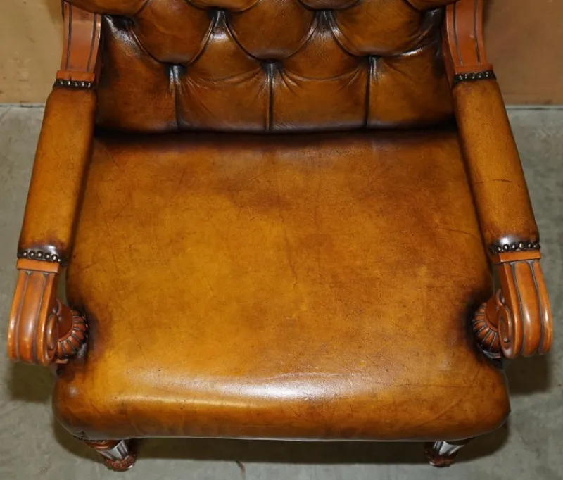 Pamono Chessboard Table and Chesterfield Armchairs in Leather, Set of 3> Game Tables