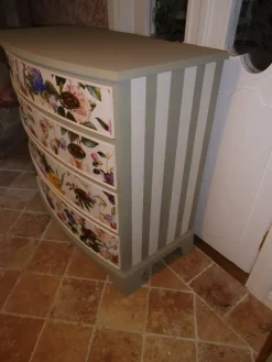 Outlet Pamono Chest of Drawers in Shabby Chic Style, 1980s