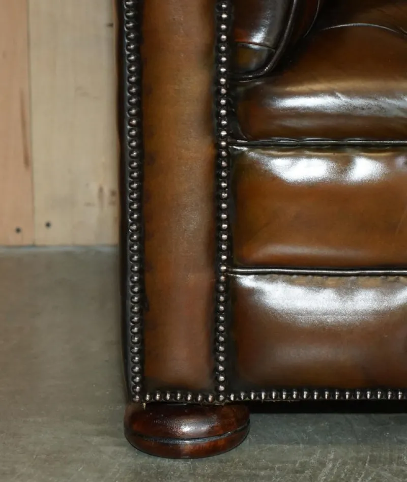 Pamono Chesterfield Two-Seater Sofa in Brown Leather, 1920s> Couches & Sofas