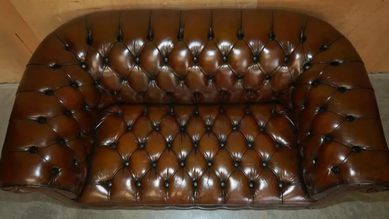 Pamono Chesterfield Two-Seater Sofa in Brown Leather, 1920s> Couches & Sofas