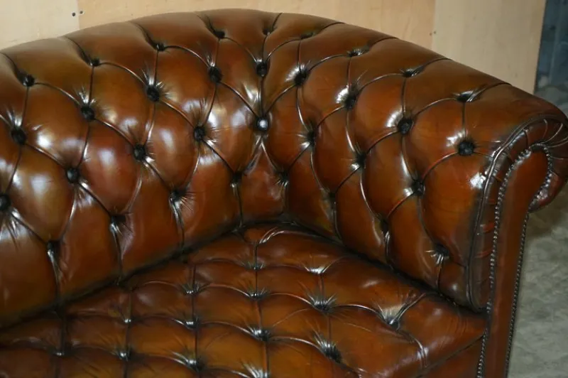 Pamono Chesterfield Two-Seater Sofa in Brown Leather, 1920s> Couches & Sofas