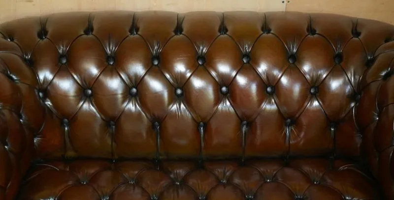 Pamono Chesterfield Two-Seater Sofa in Brown Leather, 1920s> Couches & Sofas