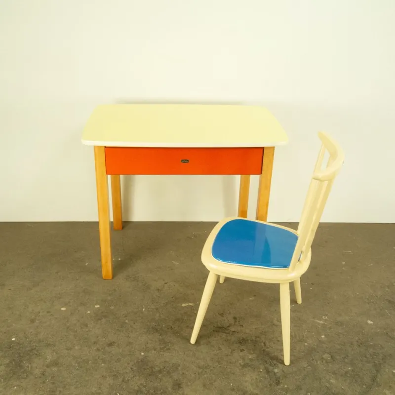 Pamono Children's Desk with Chair in Beech and Formica, 1960s, Set of 2