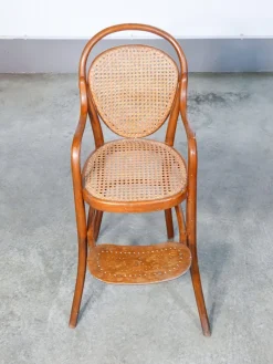 Sale Pamono Childrens High Chair in Beech Wood from Thonet