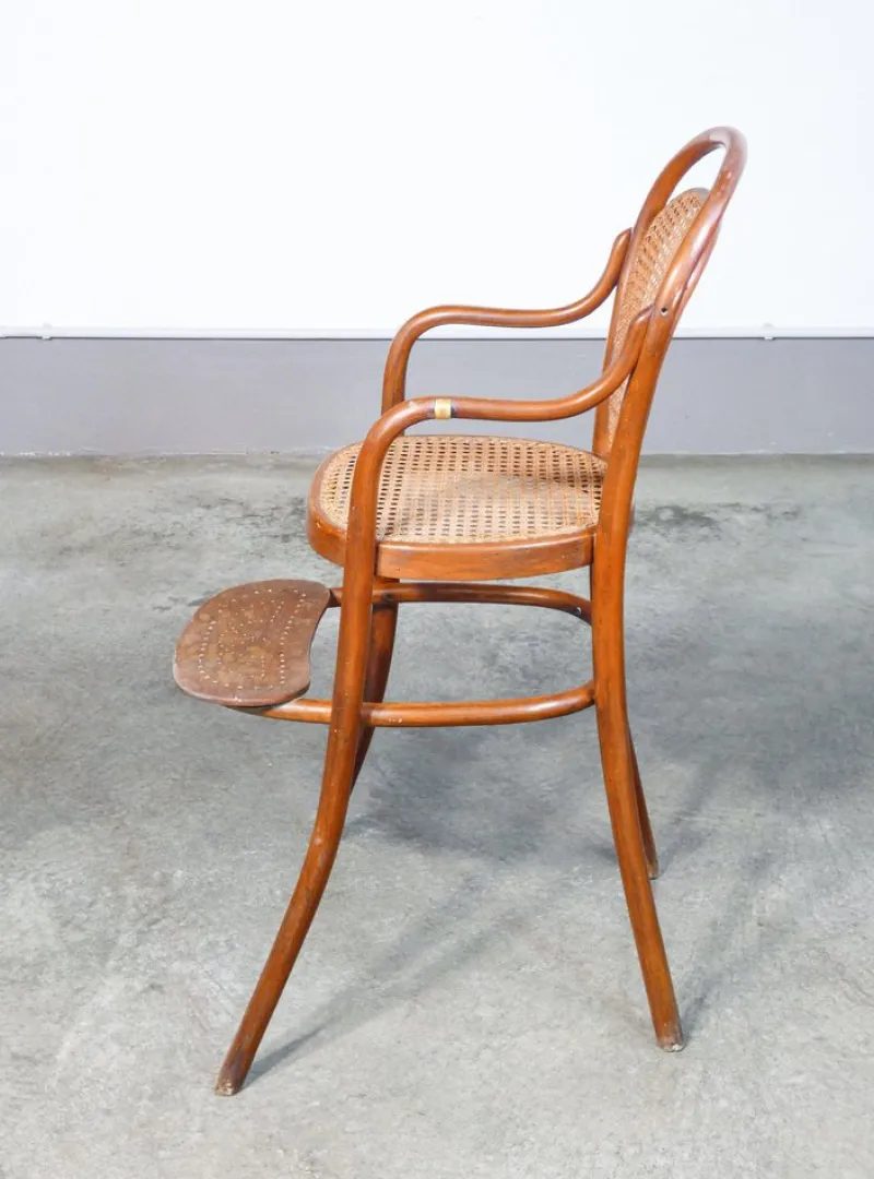 Sale Pamono Childrens High Chair in Beech Wood from Thonet