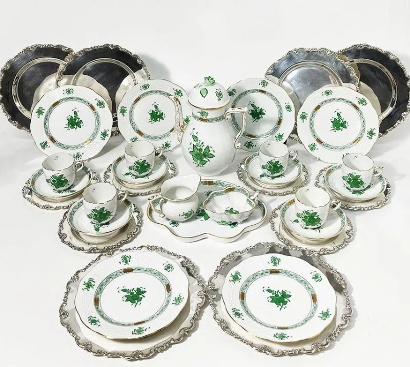 Pamono Chinese Bouquet Apponyi Green Porcelain Coffee Set with Silver from Herend Hungary, Set of 28> Coffee & Tea Service