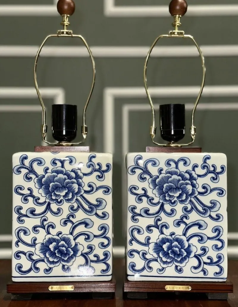 Pamono Chinese Style Blue and White Porcelain Table Lamps from Ralph Lauren, Set of 2> Table Lamps