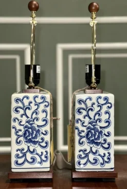 Pamono Chinese Style Blue and White Porcelain Table Lamps from Ralph Lauren, Set of 2><noscript><img width=