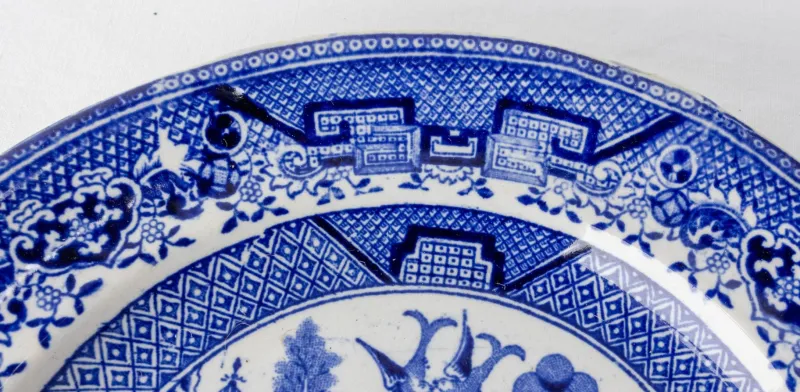 Pamono Chinese Style Faience Plates from Staffordshire, England, 19th Century, Set of 12> Dinner Plates & Bowls