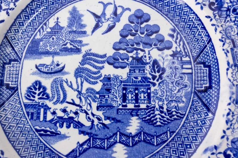 Pamono Chinese Style Faience Plates from Staffordshire, England, 19th Century, Set of 12> Dinner Plates & Bowls