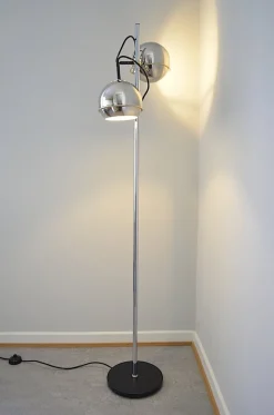 Pamono Chrome Ball Floor Lamp, 1970s> Floor Lamps