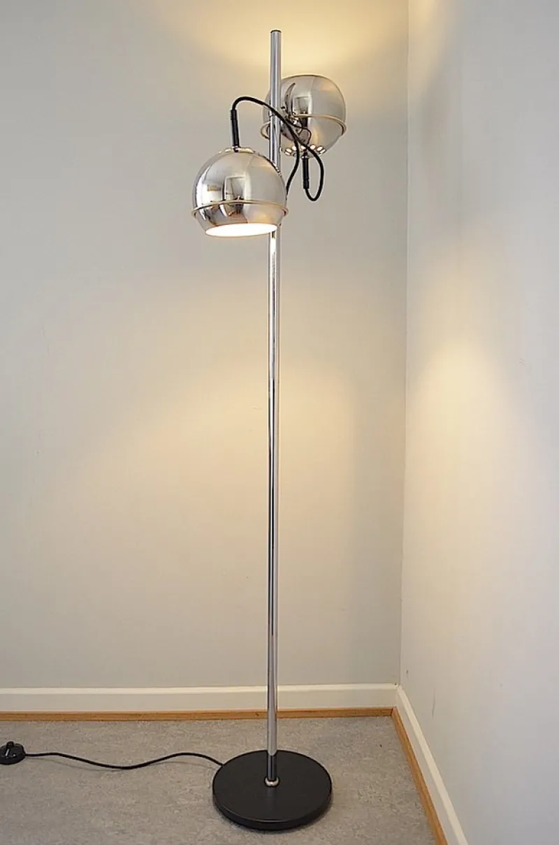 Pamono Chrome Ball Floor Lamp, 1970s> Floor Lamps