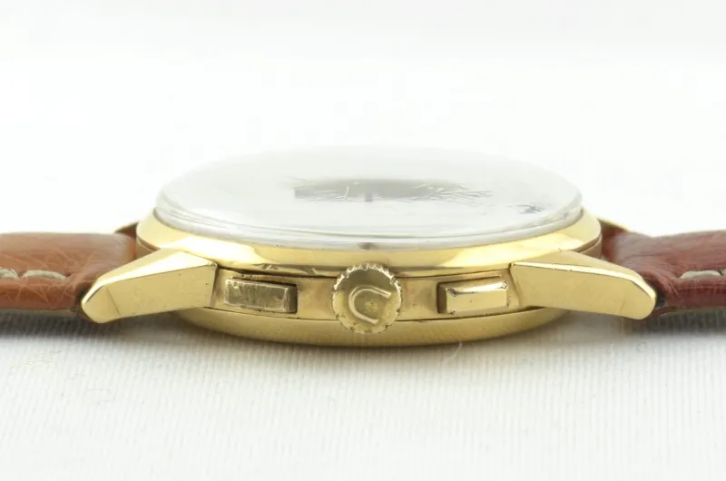 Pamono Chronograph Universal Watch from Genf, 1950s> Watches