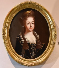 Best Pamono Circle of Pierre Gobert, Portraits Philip V King of Spain & Luisa Savoy Gobert, 1720, Oil on Canvases, Framed, Set of 2