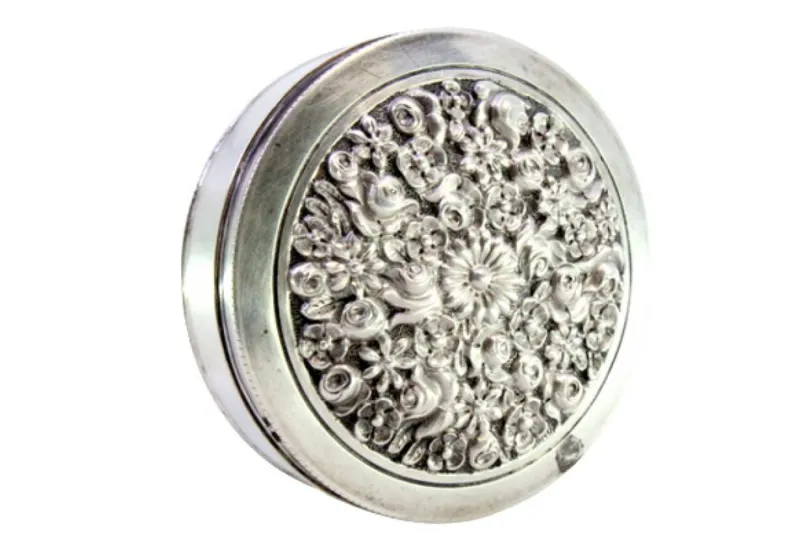 Sale Pamono Circular Silver Box with Floral Reliefs