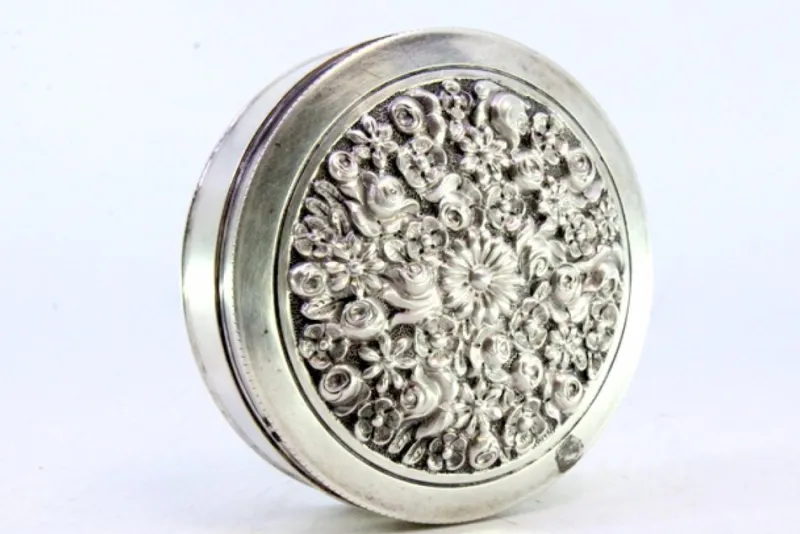 Sale Pamono Circular Silver Box with Floral Reliefs