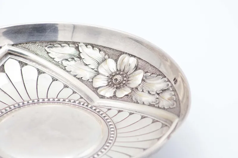 Hot Pamono Circular Silver Fruit Bowl