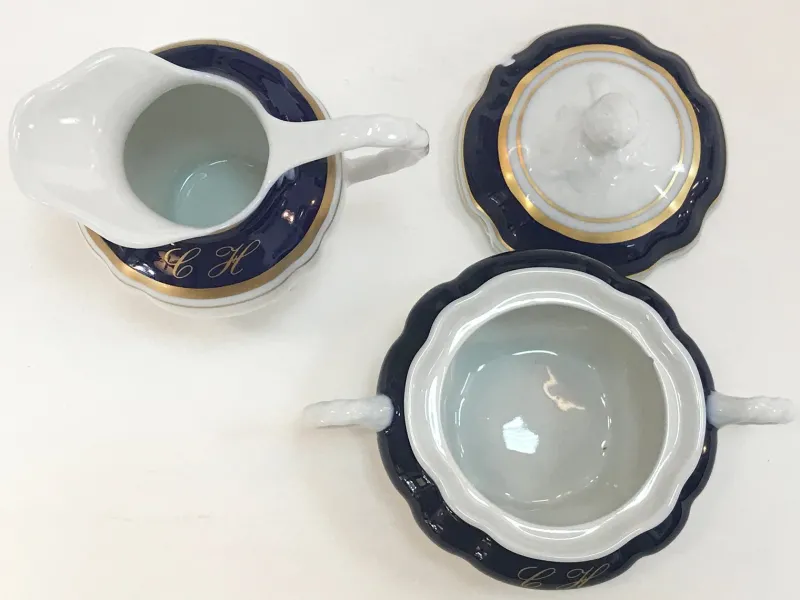 Pamono Cobalt & 24K Gold Porcelain Service from Bidasoa, 1980s, Set of 84> Dinner Plates & Bowls