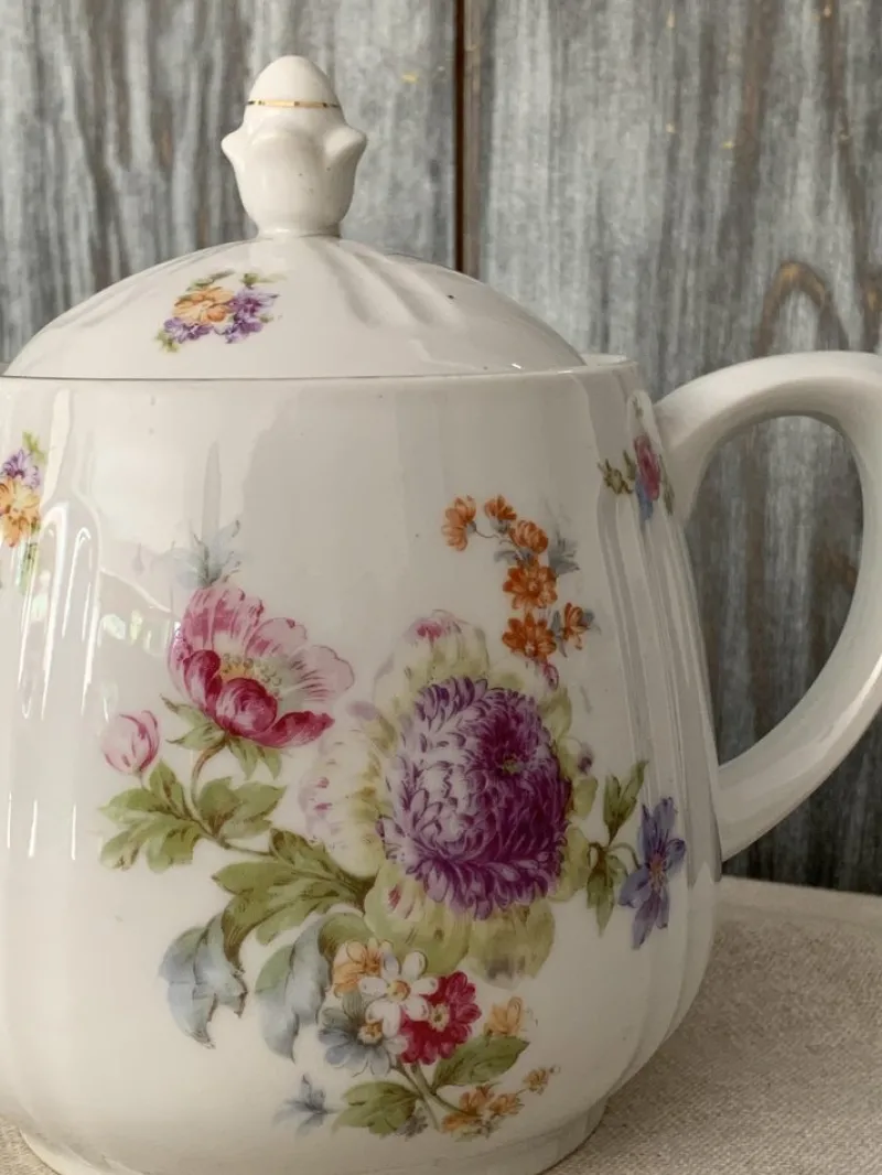 Clearance Pamono Coffee or Tea Pot with Pastel Flower Decor by C.T. Karl Tielsch Altwasser, Germany, 1940s