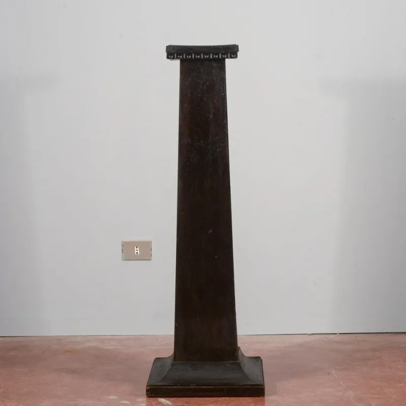 Pamono Column in Ebonized Wood Engraved on the Front, Italy, 1920> Pedestals And Columns