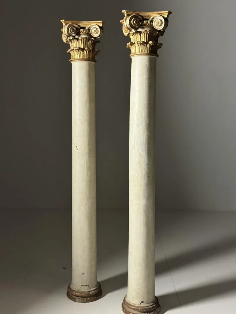 Pamono Columns with Gilded Capitals, 18th Century, Set of 2> Pedestals And Columns