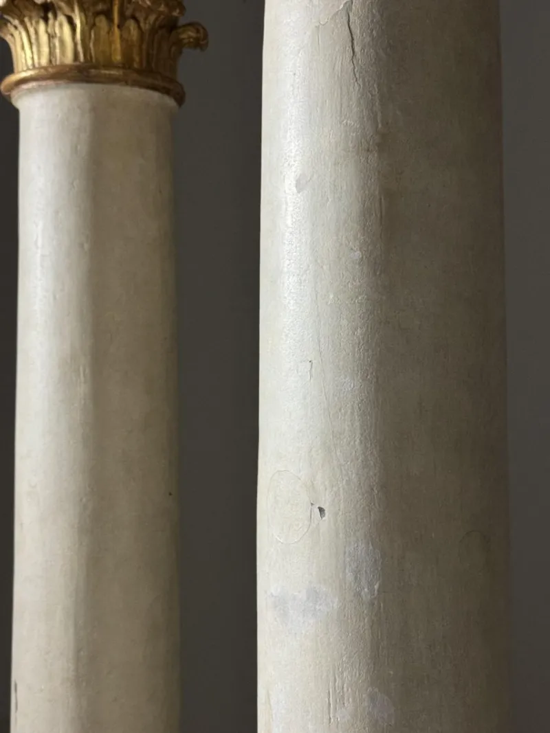 Pamono Columns with Gilded Capitals, 18th Century, Set of 2> Pedestals And Columns