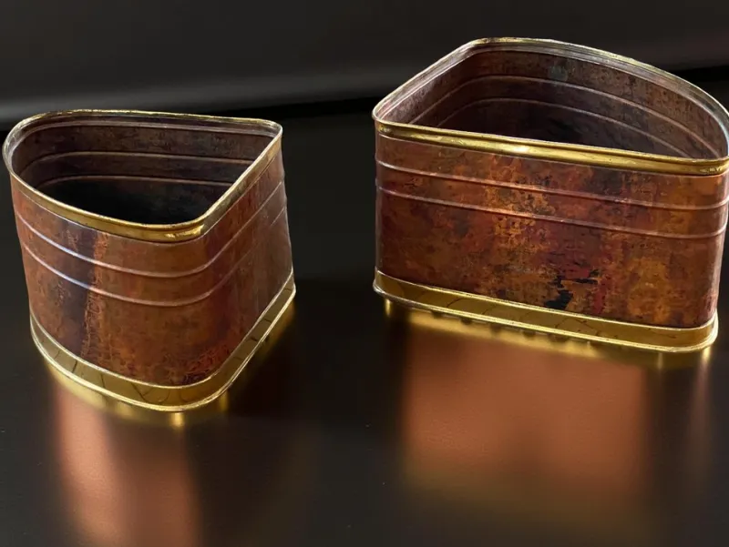 Pamono Copper and Brass Quarter Moon Planters by Company Celato Rito, 1970s, Set of 2> Planters And Jardiniere
