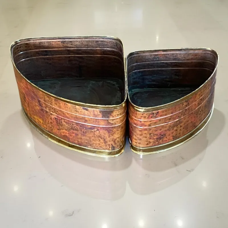 Pamono Copper and Brass Quarter Moon Planters by Company Celato Rito, 1970s, Set of 2> Planters And Jardiniere