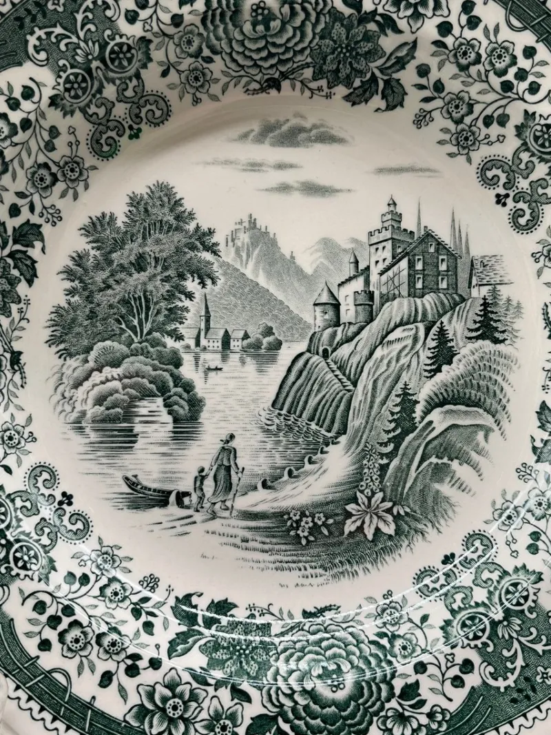 New Pamono Copperplate Style Burgenland Dinner Service from Villeroy & Boch, 1960s, Set of 28