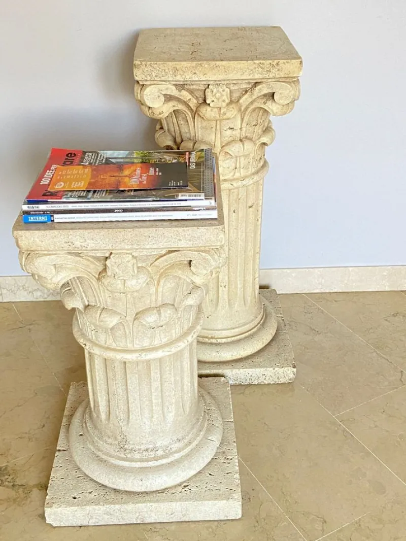 Online Pamono Corinthian Style Columns in Travertine, Italy, 1940s, Set of 2