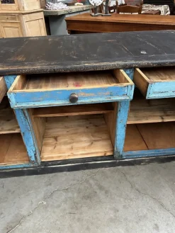 Outlet Pamono Counter, Early 20th Century