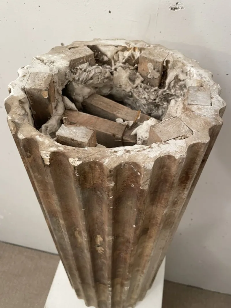 Outlet Pamono Cream Plaster Column, 1890s