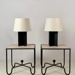 Pamono Croisillon Matte Black Lamps and Entretoise Travertine Tables, Set of 4> Table Lamps