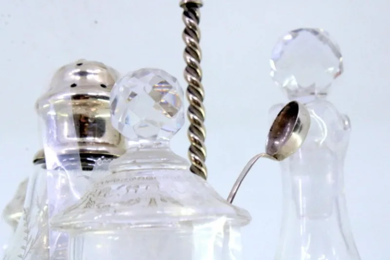 Hot Pamono Cruet with Silver Structure with Salt and Pepper Shakerand Mustard Jar