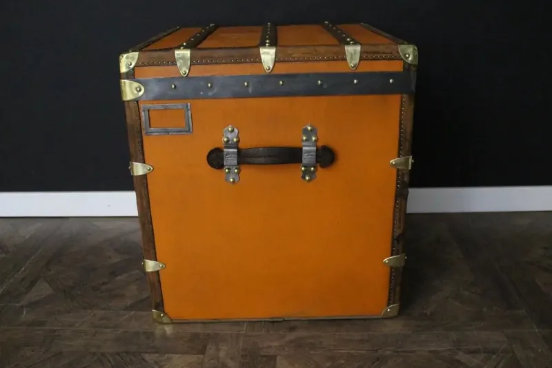 Pamono Cubic Hat Trunk in Orange Canvas from Moynat, 1920s> Trunks Crates & Baskets