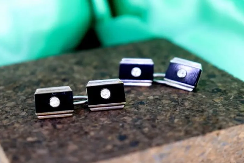Pamono Cufflinks in Platinum with Onyx and Brilliant-Cut Diamonds, Set of 2> Cufflinks
