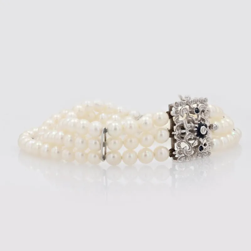 Pamono Cultured Pearl 18 Karat White Gold Sapphire Diamond Clasp 3 Rows Bracelet, 1970s> Necklaces