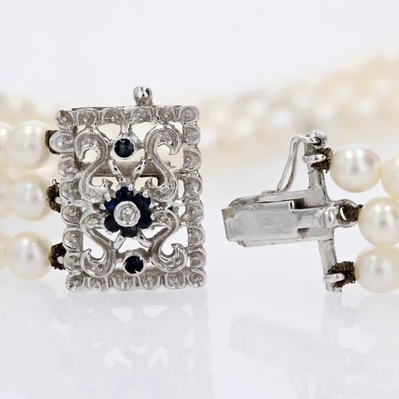Pamono Cultured Pearl 18 Karat White Gold Sapphire Diamond Clasp 3 Rows Bracelet, 1970s> Necklaces