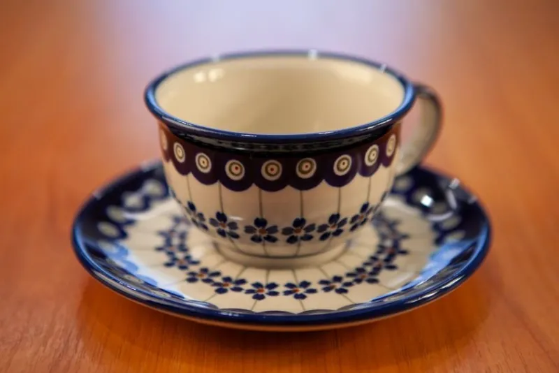 Sale Pamono Cups with Saucers in Bunzlauer Ceramic from Zakłady Ceramiczne Bolesławiec, Set of 4