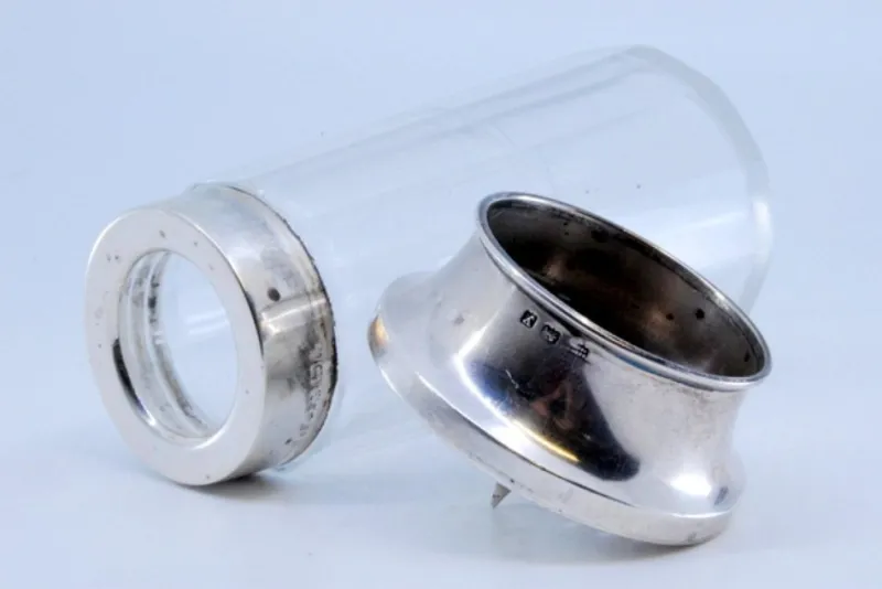 Pamono Cut Glass Salt Shaker with Silver Mushroom-Shaped Lid> Salt & Pepper Shakers