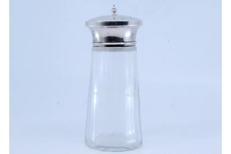 Pamono Cut Glass Salt Shaker with Silver Mushroom-Shaped Lid> Salt & Pepper Shakers