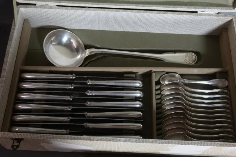 Pamono Cutlery Set from Cristofle, Set of 97> Cutlery & Serving Utensils